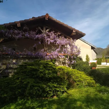 Hébergement de vacances De L'ancheronne